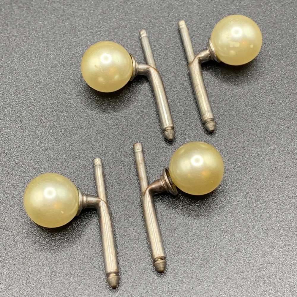 1930's Pearl 4-piece Stud Set